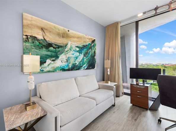 2831 S Bayshore Dr 905, Miami FL 33133