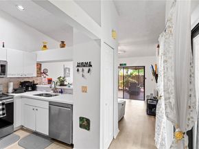 17320 NW 66th Pl, Hialeah FL 33015