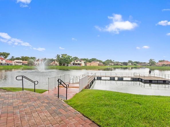 17320 NW 66th Pl, Hialeah FL 33015