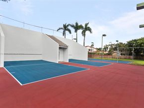17320 NW 66th Pl, Hialeah FL 33015
