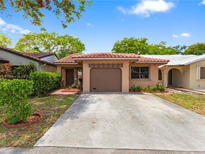 17320 NW 66th Pl, Hialeah FL 33015