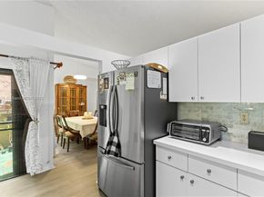 17320 NW 66th Pl, Hialeah FL 33015