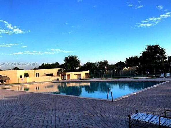 8540 SW 133rd Ave Rd 124, Miami FL 33183