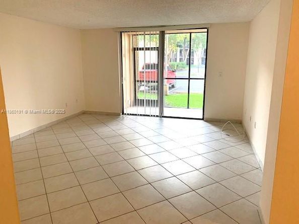 8540 SW 133rd Ave Rd 124, Miami FL 33183