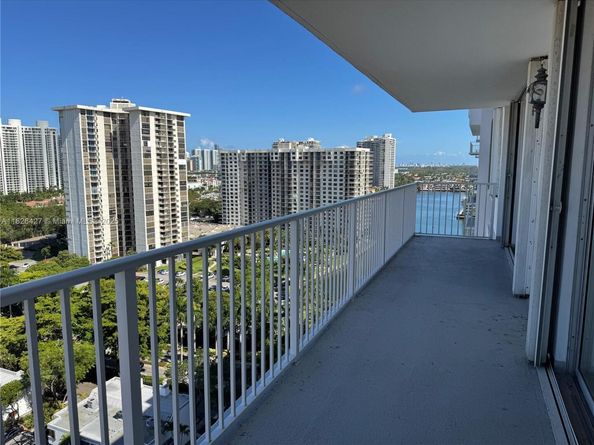 2851 NE 183rd St 1903E1905E, Aventura FL 33160