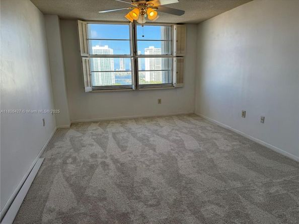 2851 NE 183rd St 1903E1905E, Aventura FL 33160