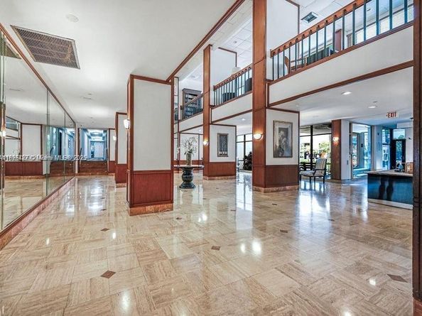 2851 NE 183rd St 1903E1905E, Aventura FL 33160