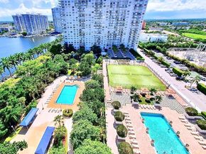 2851 NE 183rd St 1903E1905E, Aventura FL 33160