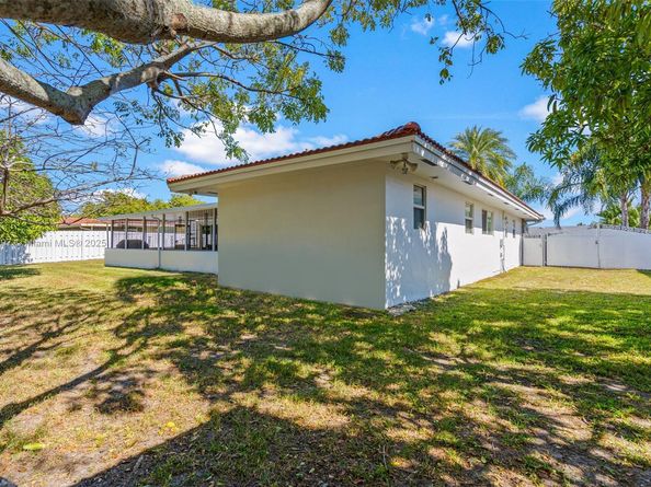 7004 SW 139th Pl, Miami FL 33183