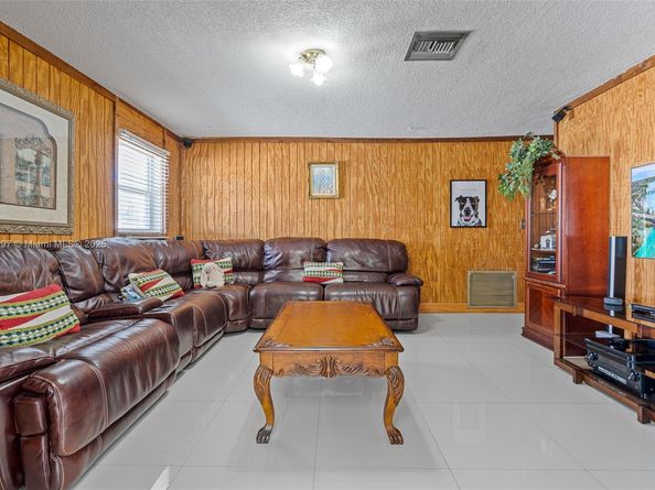 7004 SW 139th Pl, Miami FL 33183