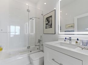 100 Lincoln Rd PH10, Miami Beach FL 33139