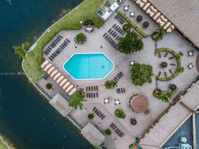 9301 Sunrise Lakes Blvd 303, Sunrise FL 33322