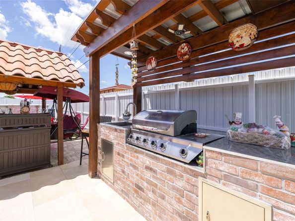 14560 Fillmore St, Miami FL 33176
