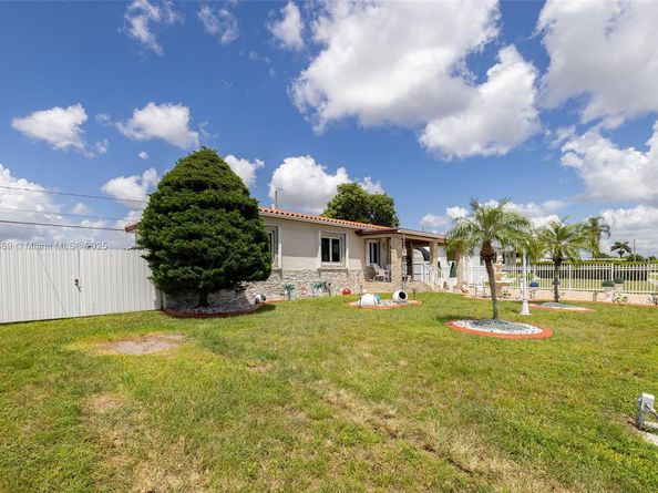 14560 Fillmore St, Miami FL 33176