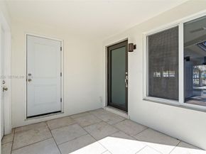 201 SE 12th St, Pompano Beach FL 33060