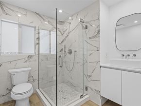 201 SE 12th St, Pompano Beach FL 33060