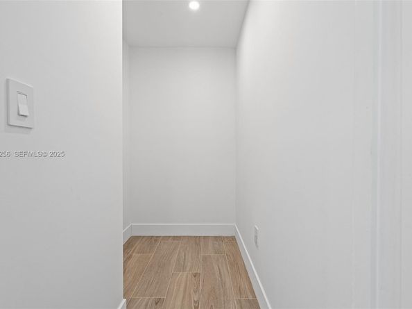 201 SE 12th St, Pompano Beach FL 33060