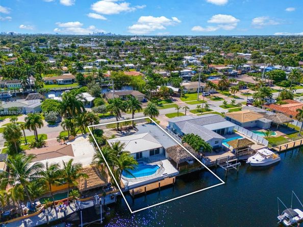 201 SE 12th St, Pompano Beach FL 33060