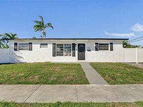 7601 Farragut St, Hollywood FL 33024