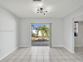 7601 Farragut St, Hollywood FL 33024