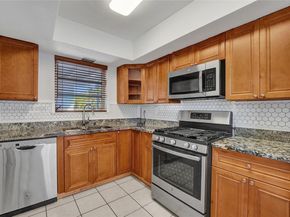 7601 Farragut St, Hollywood FL 33024