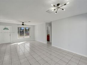 7601 Farragut St, Hollywood FL 33024