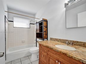 7601 Farragut St, Hollywood FL 33024