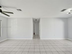 7601 Farragut St, Hollywood FL 33024