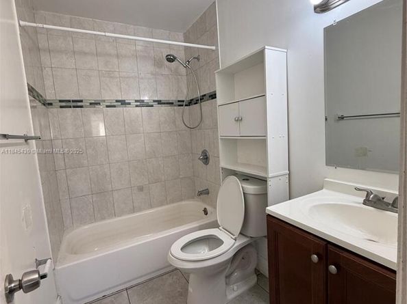 109 San Remo Blvd, North Lauderdale FL 33068