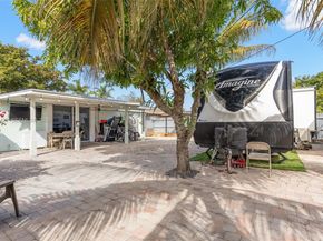 1018 S C St, Lake Worth FL 33460