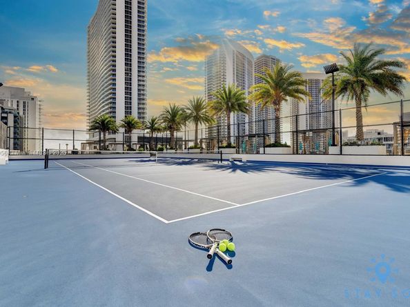 4010 S Ocean Dr R2001, Hollywood FL 33019