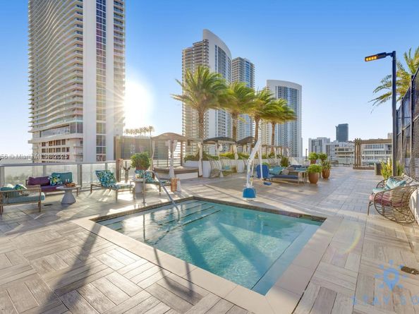 4010 S Ocean Dr R2001, Hollywood FL 33019