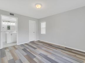 6832 S Palmetto Cir S 201, Boca Raton FL 33433