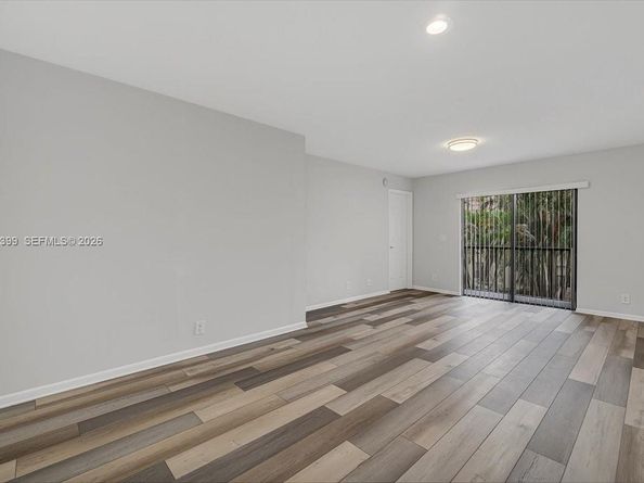 6832 S Palmetto Cir S 201, Boca Raton FL 33433