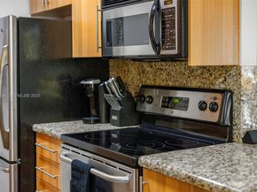 1125 NE 16th Pl 209, Fort Lauderdale FL 33305