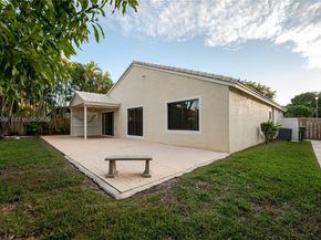 1235 NW 144th Ave, Pembroke Pines FL 33028