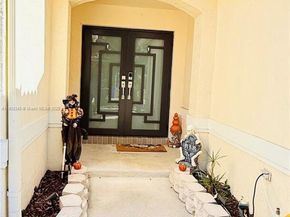 1235 NW 144th Ave, Pembroke Pines FL 33028