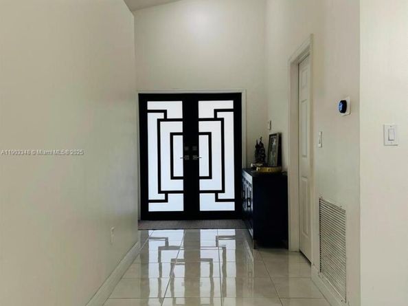 1235 NW 144th Ave, Pembroke Pines FL 33028