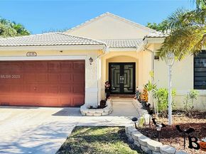 1235 NW 144th Ave, Pembroke Pines FL 33028
