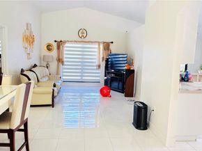 1235 NW 144th Ave, Pembroke Pines FL 33028