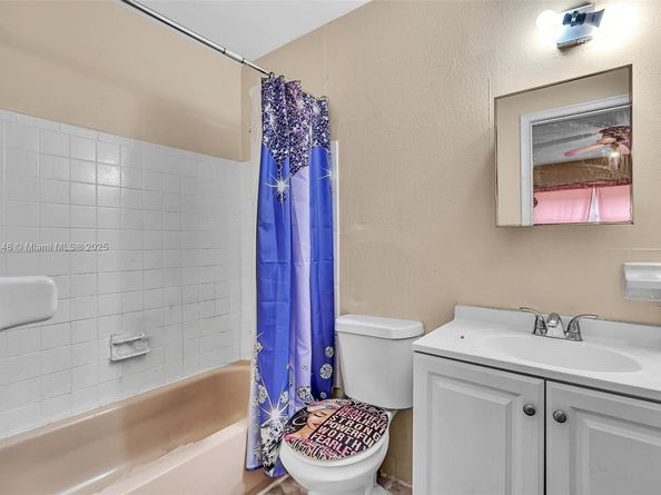 2580 NW 52nd Ave C16, Lauderhill FL 33313