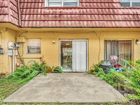 2580 NW 52nd Ave C16, Lauderhill FL 33313