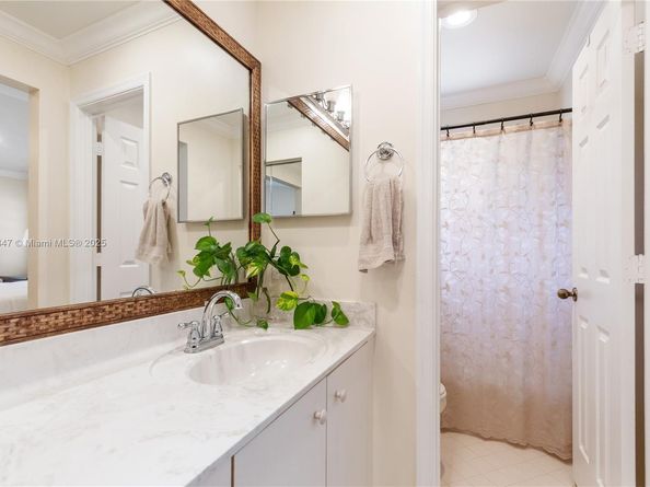 1433 Sabal Trl, Weston FL 33327