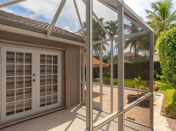 1433 Sabal Trl, Weston FL 33327