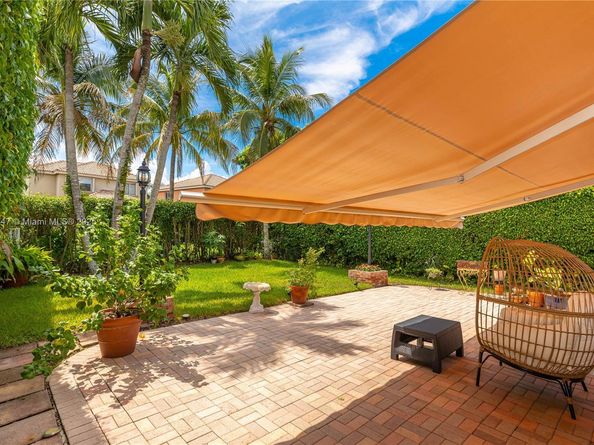 1433 Sabal Trl, Weston FL 33327