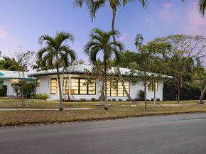 1817 NE 2nd St, Pompano Beach FL 33060