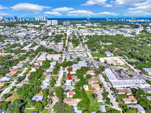 1490 NE 147th St, Miami FL 33161