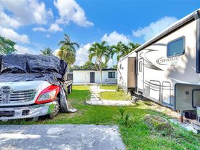 1490 NE 147th St, Miami FL 33161