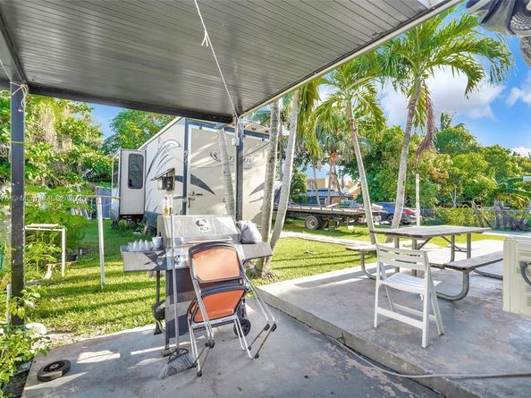 1490 NE 147th St, Miami FL 33161