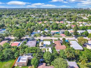 1490 NE 147th St, Miami FL 33161